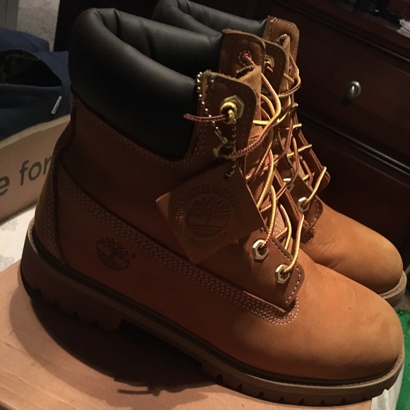 Timberland Boots - Picture 2 of 4